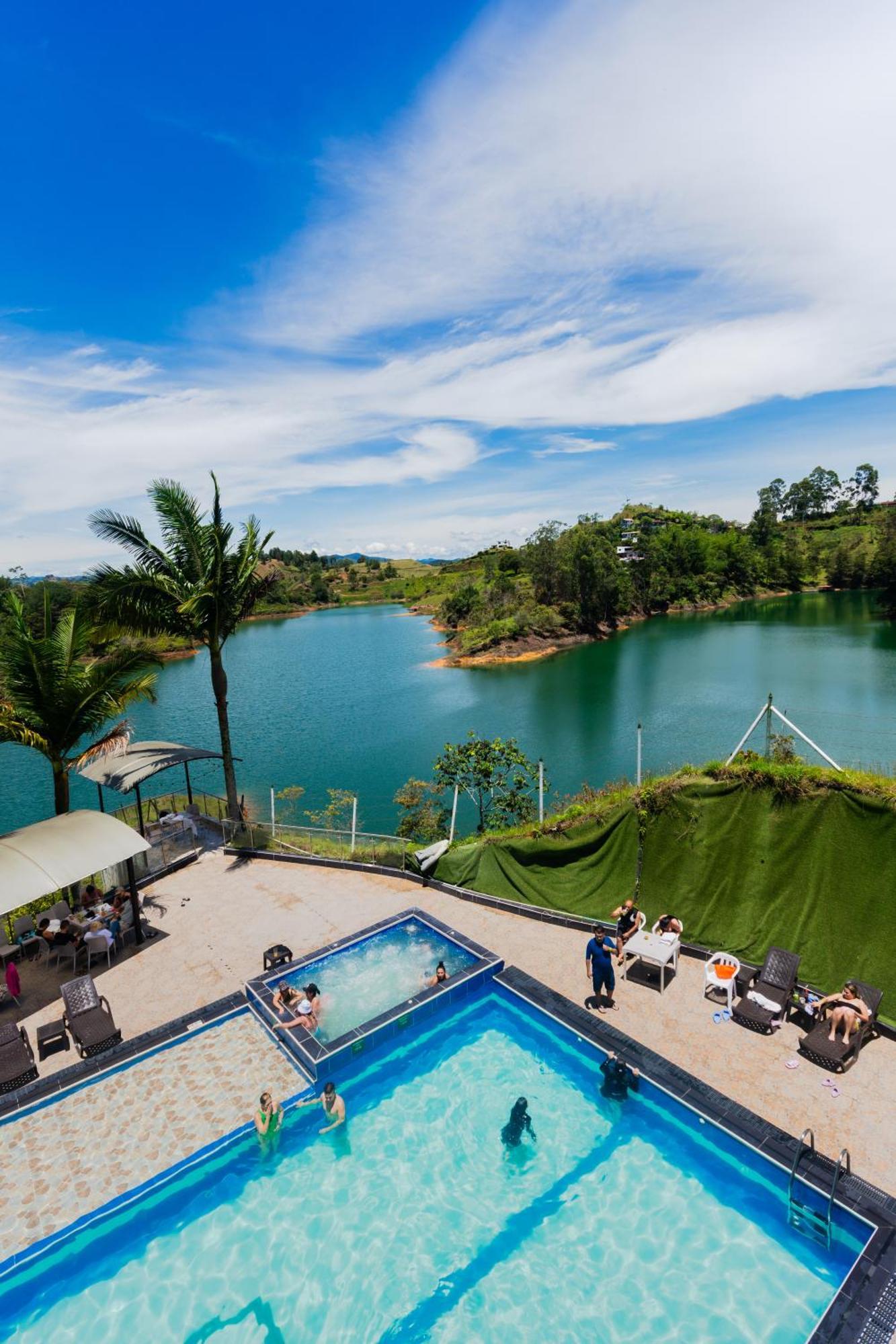 Hotel Verony Guatape Exterior photo